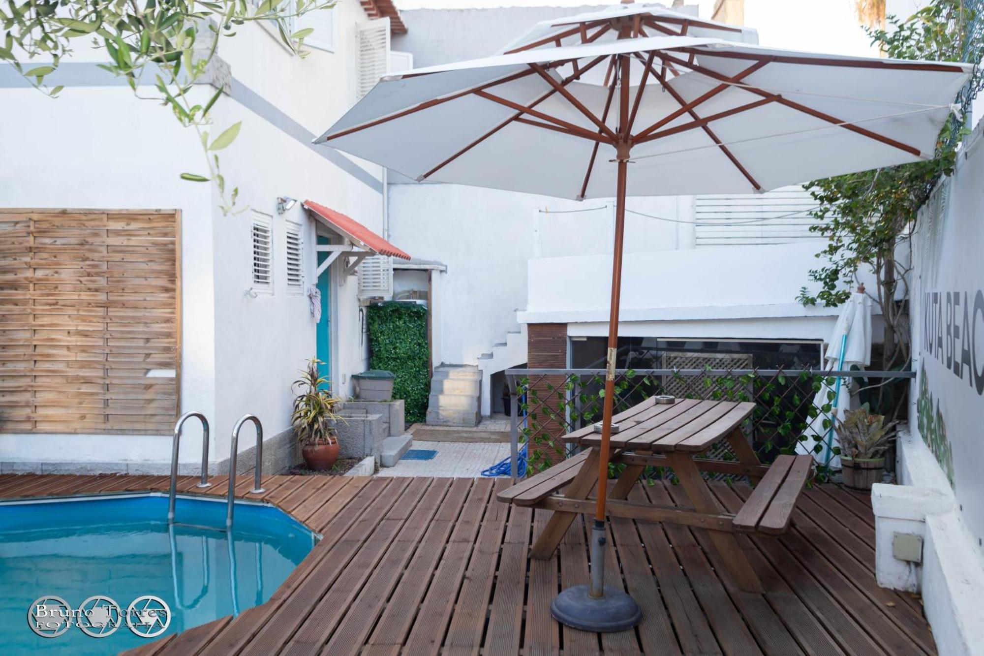 The Shed Surf Lodge Costa de Caparica Exterior foto